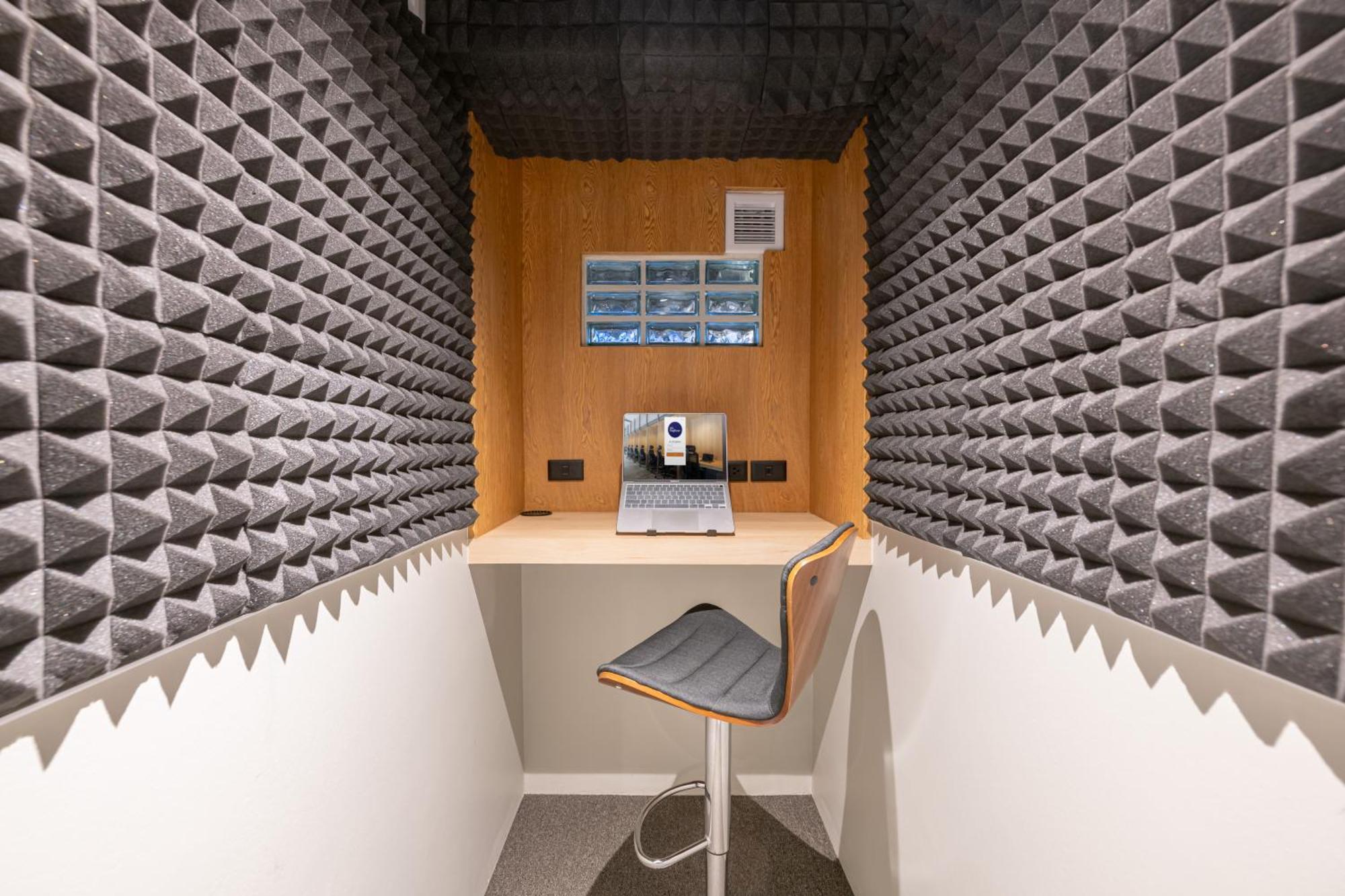 Alt Pingriver Coworking & Coliving Space เชียงใหม่ ภายนอก รูปภาพ